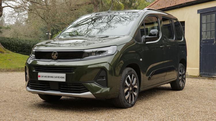 Vauxhall COMBO LIFE ELECTRIC ESTATE 100kW Ultimate XL 52kWh 5dr Auto